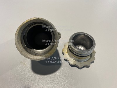 Горловина маслозаливная