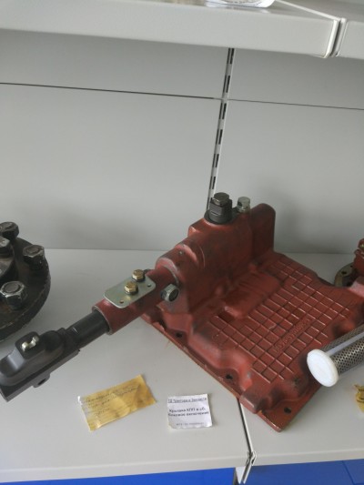 Крышка КПП в сб. боковое включение