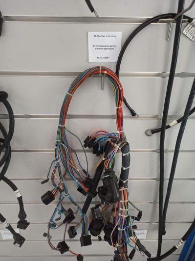 Жгут проводов щитка панели приборов