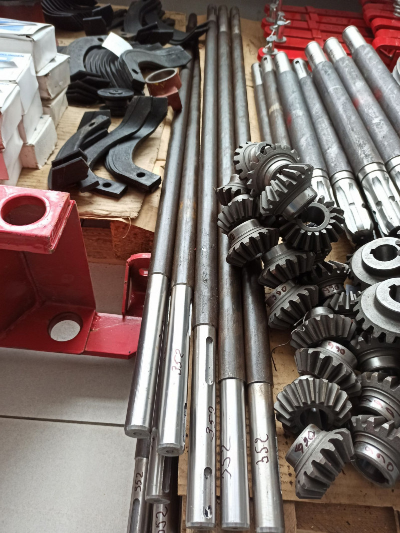 Вал приводной 1,85 8245-036-010-352 — 2